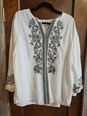 White Embroidered V-Neck Chicos Top